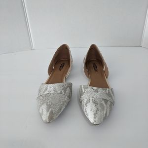 Womens flats